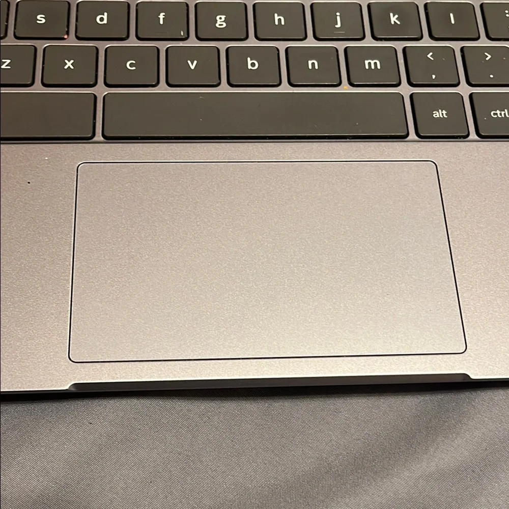 Lenovo Silver Laptop Sleek Design Chromebook